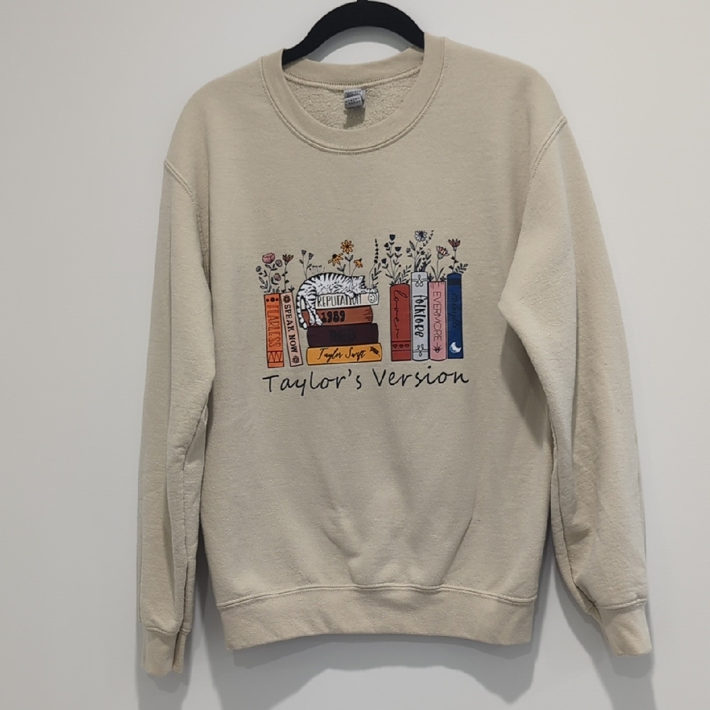 Taylor Swift Pullover